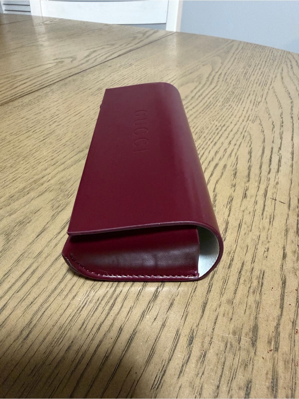 Gucci Burgundy Leather Glasses Case with Cream Cleaning Cloth - Picture 5 of 8